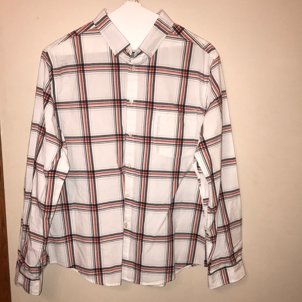 Mens button down Slim long sleeve shirt.